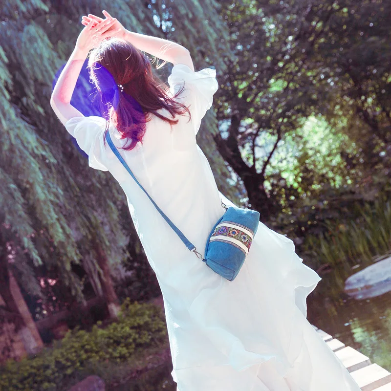 New Women Canvas Messenger Bags National Retro Embroidered Canvas Blue Single Shoulder Bag Women Small Travel Beach Bag