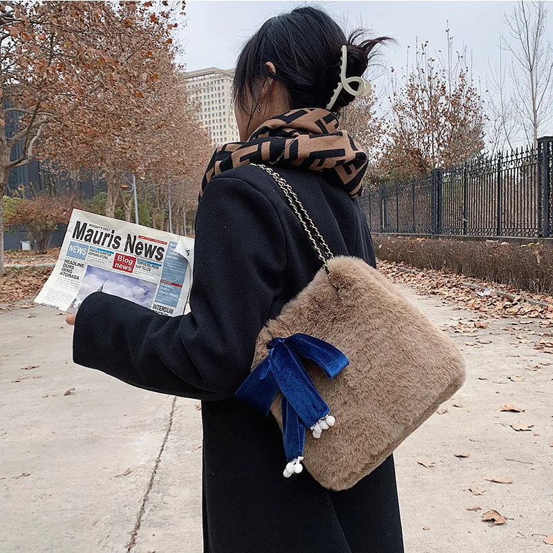 

Female Crossbody Handbags Faux Fur Luxury Brand High Quality Bucket Beautiful Women 2021 Winter Bags For Female Casual Shoulder