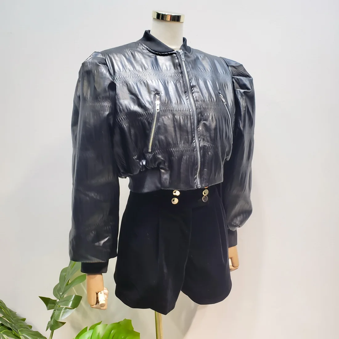 L77street PU embossed sheepskin soft French lantern sleeves short paragraph plus cotton padded cotton clothing leather jacket