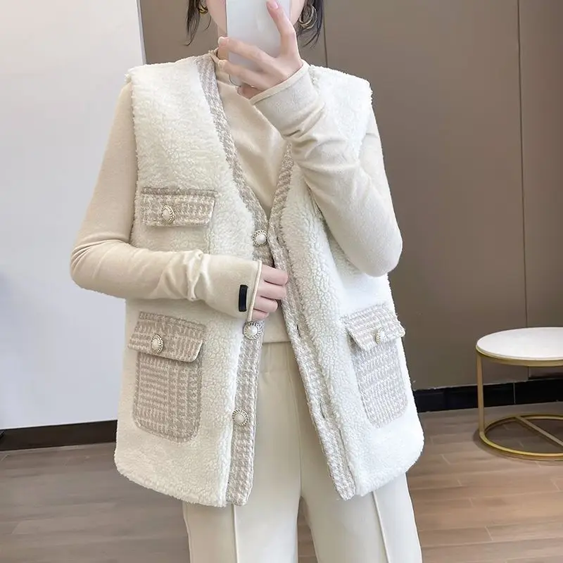 

Ladies 2023 New Autumn Winter Sleeveless Vest Jacket Fashion Short Tweed Stitching Lamb Wool Women's Waistcoat 4XL Y362