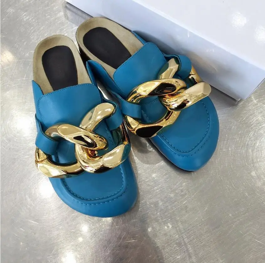 

Runway Flat Closed Toe Half Slippers Women Suede Leather Gold Chain Loafers Lazy Mules Spring Sweety Colors Casual Shoes 2021