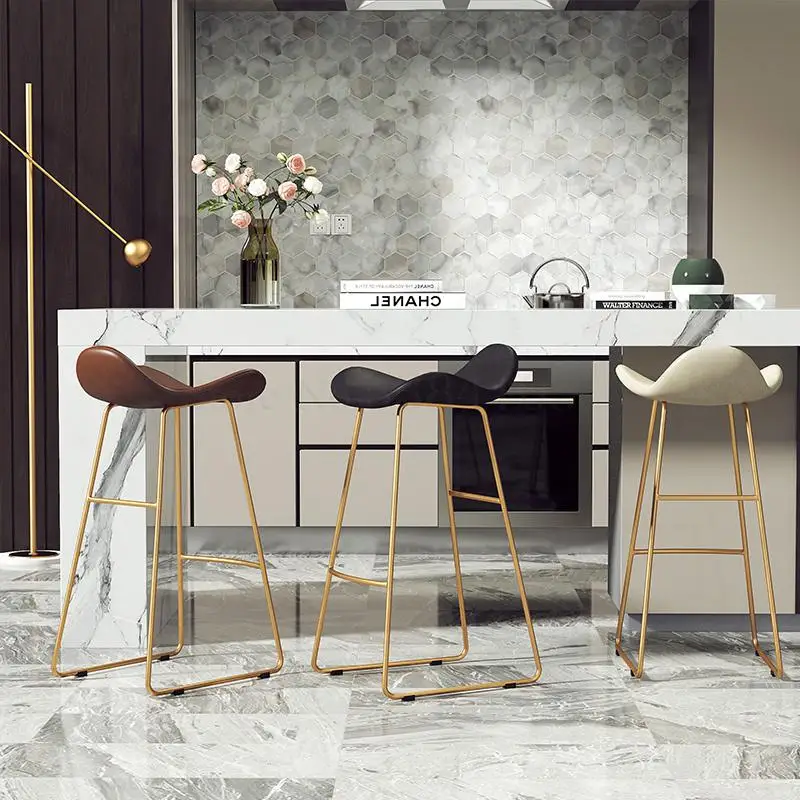 Современный барный стул в скандинавском стиле простой высокий для отдыха