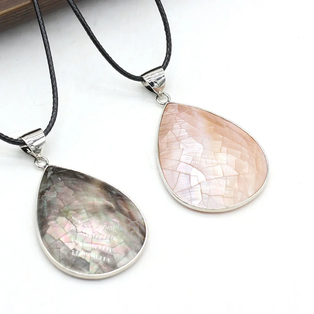 

45cm Natural White Black Shell Water Drop Shape Charms Pendants For Women Girls Necklace Jewelry Accessories Gifts Size 30x50mm
