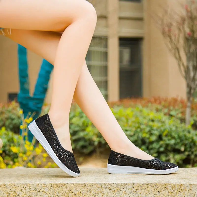 

2021 New Summer Women's Mesh Flat Shoes Slip-on Cotton Casual Shoes for Woman Lace Sneakers Breathable Loafers Soft Shoes