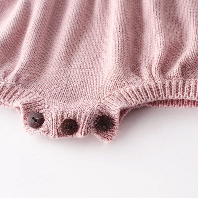 Милый детский трикотажный комбинезон |