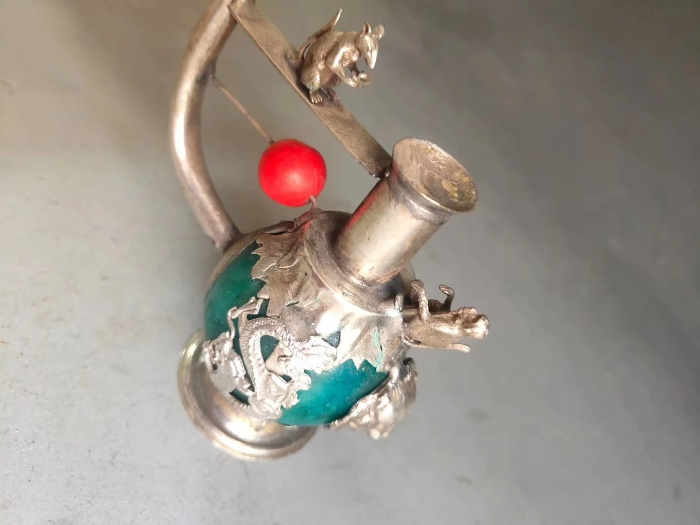 Белая медная инкрустированная фарфоровая водопроводная труба Китайская