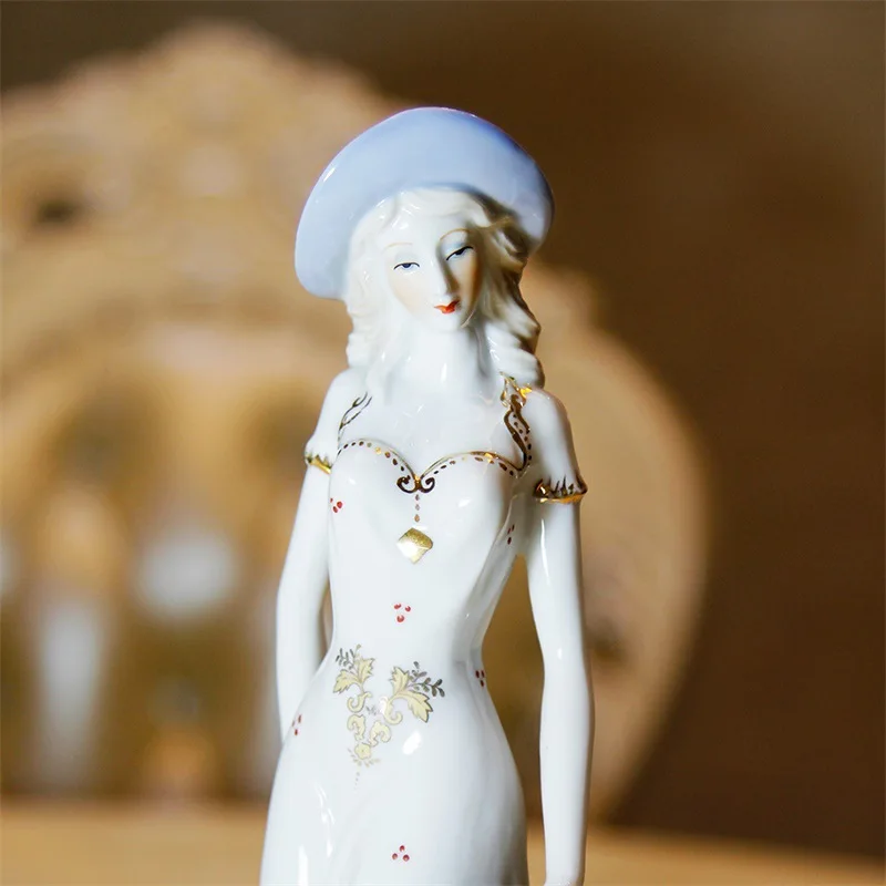 

1pc Handcraft Adornment Pretty Porcelain Elegant Decorative Women Figurine Table Ornament Desktop Adornment For Shop