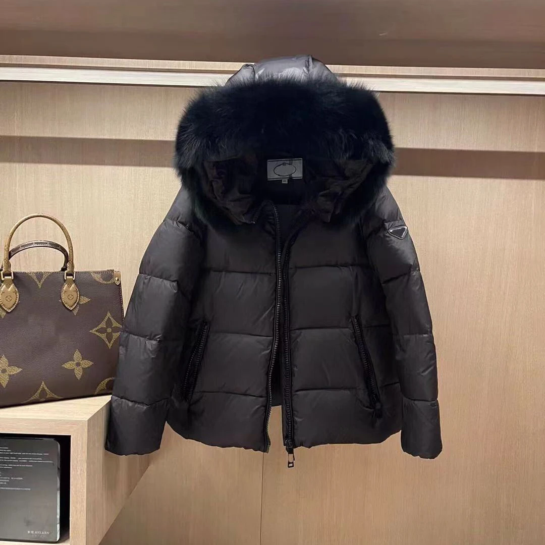 

High-end women's wear 2021 new style detachable fox fur collar short down padded jacket, simple and atmospheric padded jacket wi