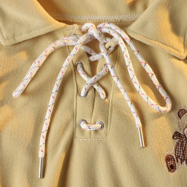 

Real Shot Beige Colored Wool Embroidered Bear Polo Shirt Lapel Length