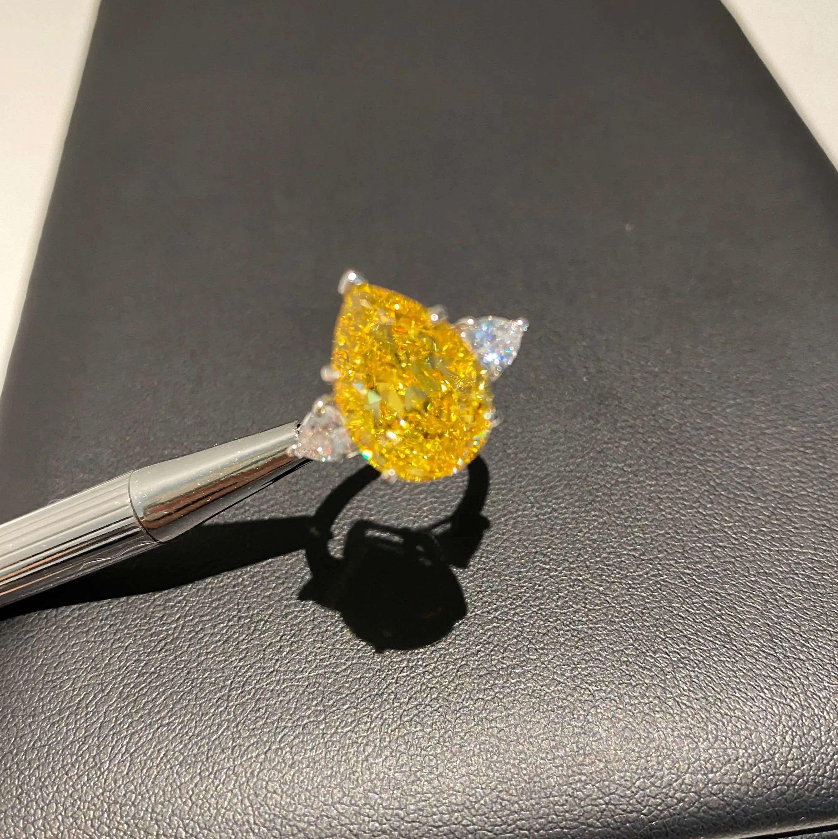 

Custom Super Quality Goods! Diamonds Are Forever Cut Artificial Yellow Diamond Water Drop Ring Female Artificial Gemstone Redean
