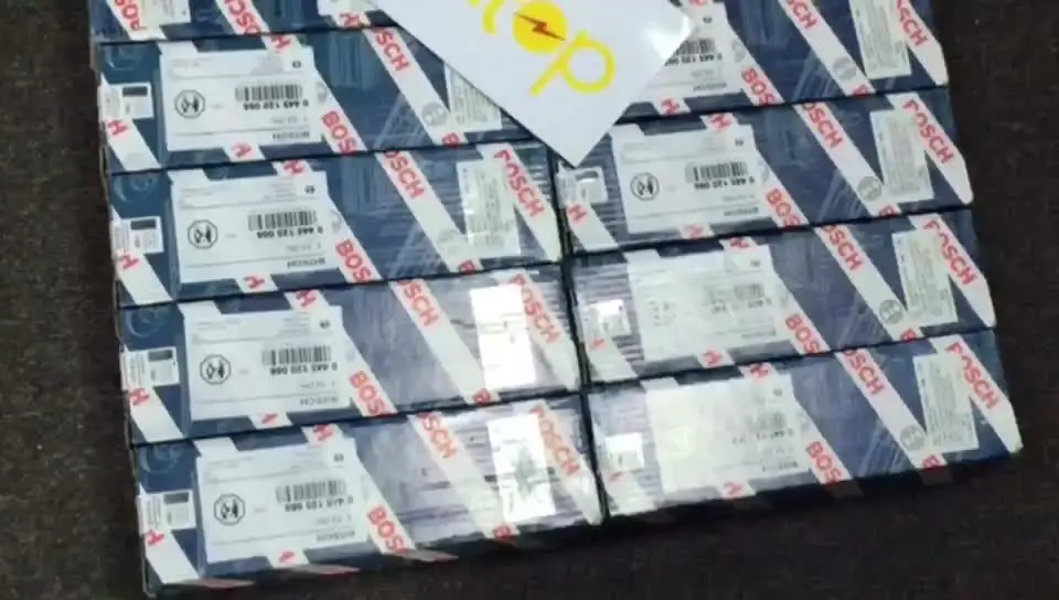 

Genuine new EC360 EC460 fuel injection nozzle assembly 20440388 voe20440388