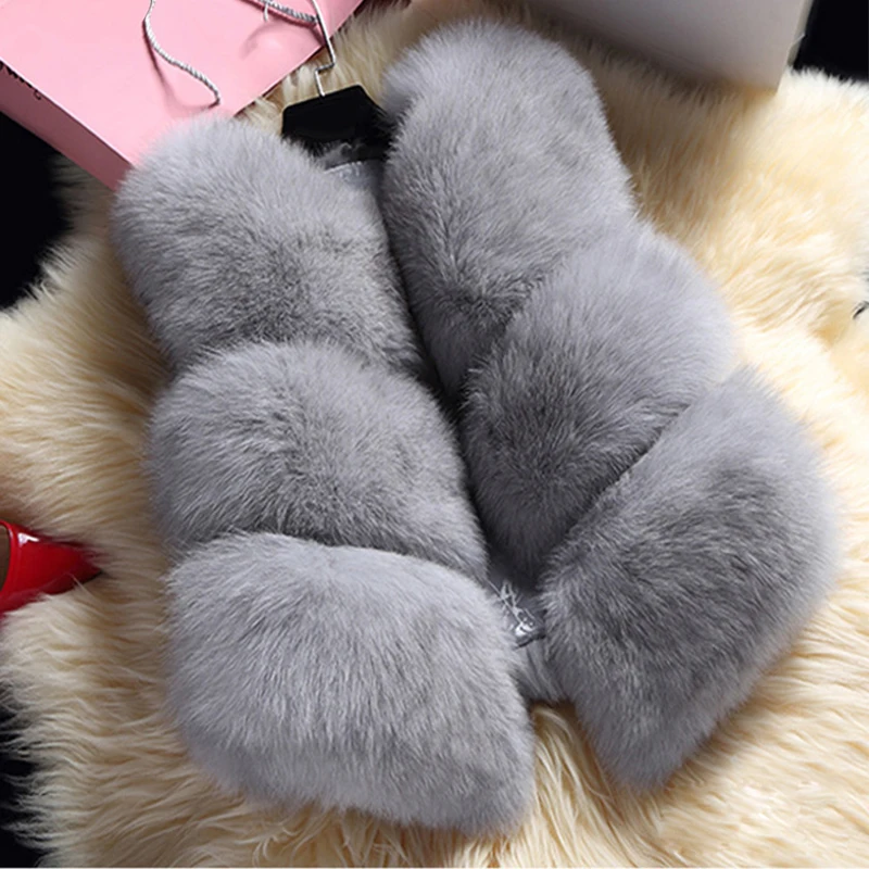 Жилет из искусственного меха с высокой посадкой черная зимняя женская теплая