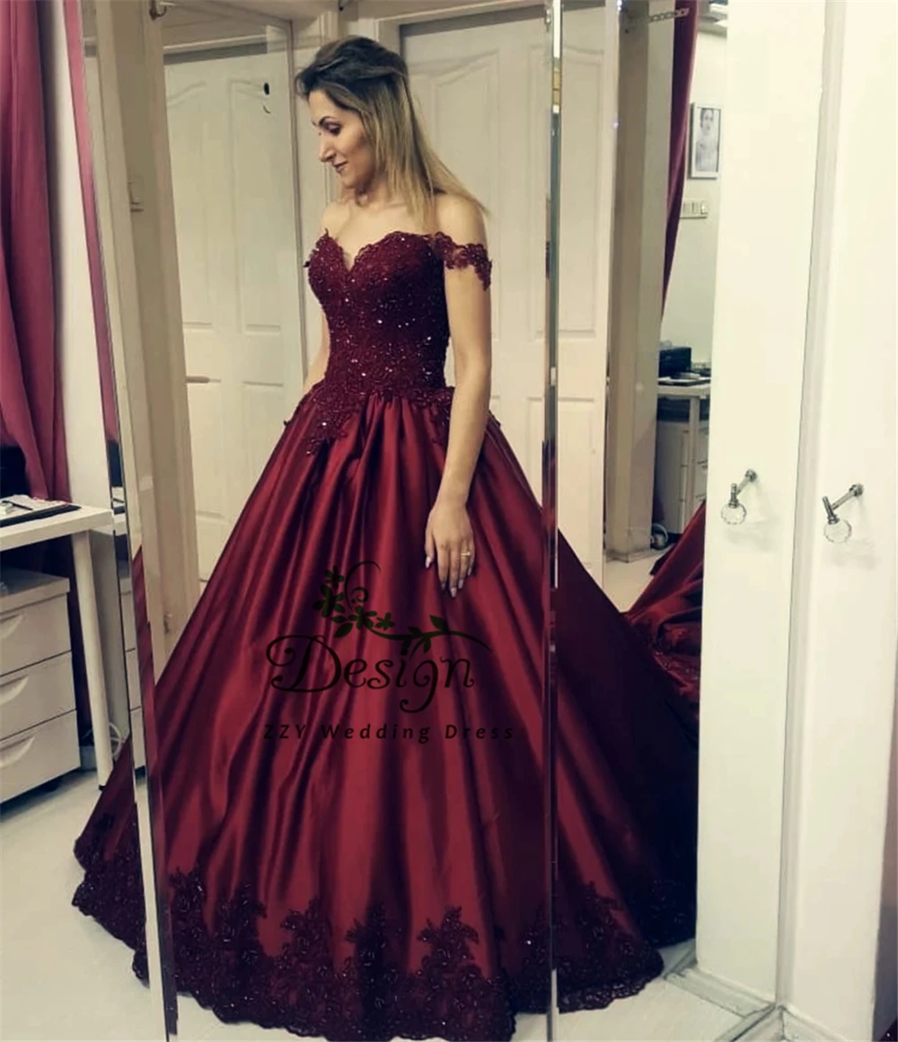 

2019 High Quality Vintage Appliques Ball Gown Wine Red Appliques Quinceanera Dresses Off The Shoulder Appliques Court Train