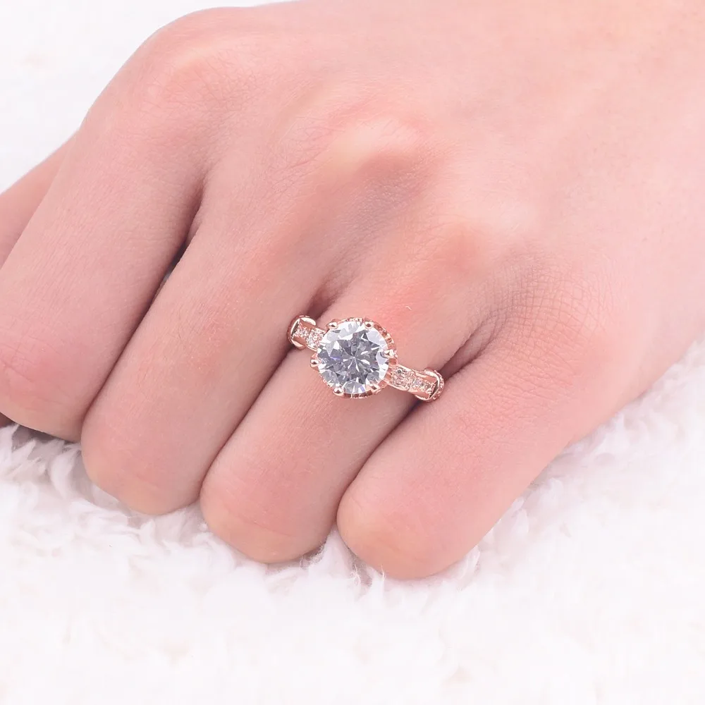 Акция! Женское кольцо из серебра 100% пробы с искусственным бриллиантом 4 карата |