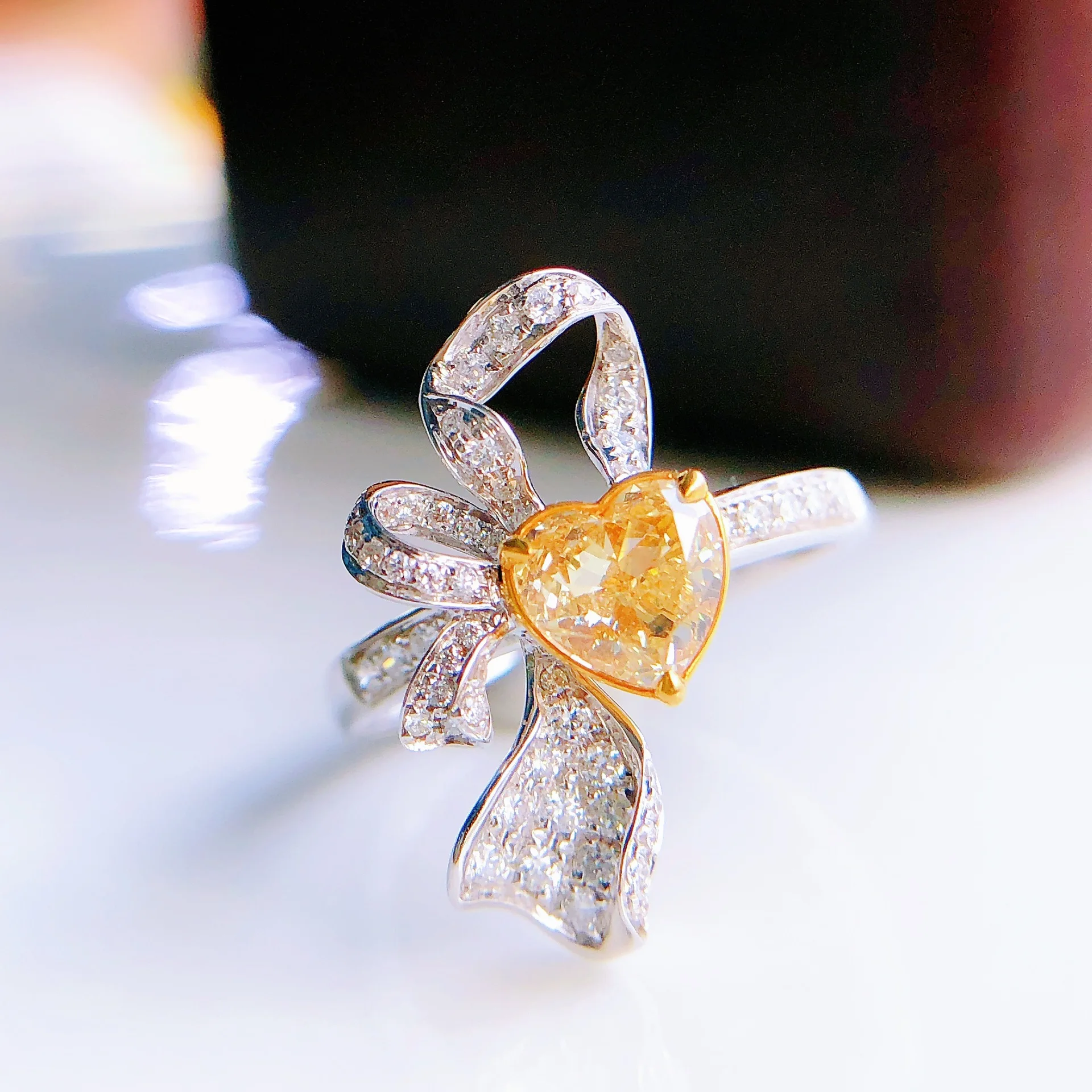 

QTT Unusual Silver Color Rings for Women Yellow Heart Design Female Finger Ring Wedding Bands Fashion Jewelry