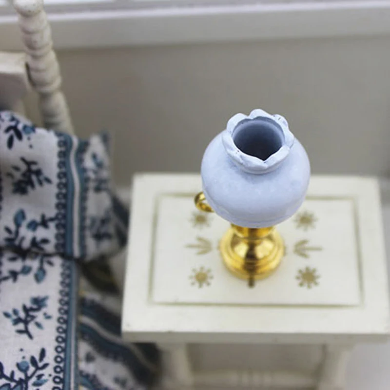 

Mini Ceramic Lamp Miniatures Dollhouse Toy Porcelain Miniature 1:12 Table Lamp Doll House 1:12 Accessories