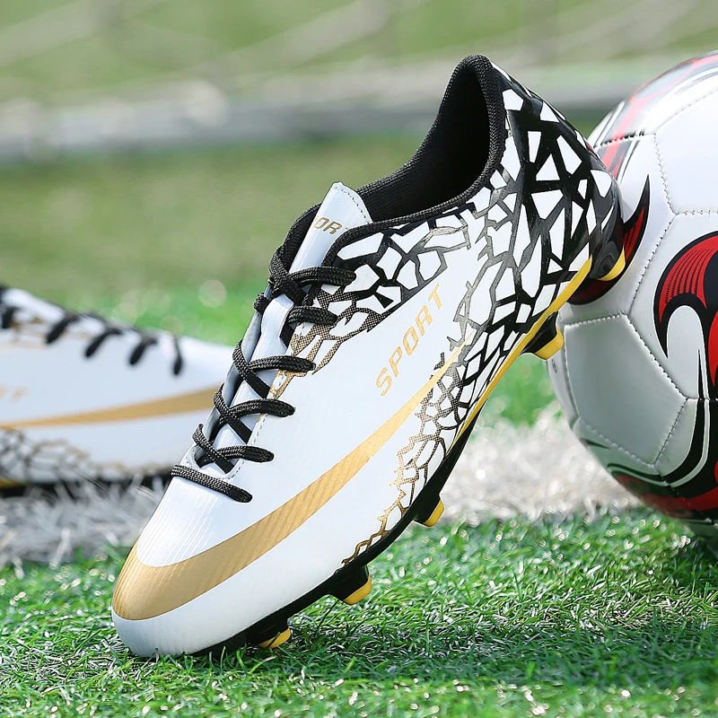 Men's and women's soccer shoes long nails broken lightweight comfortable indoor | Спорт и развлечения