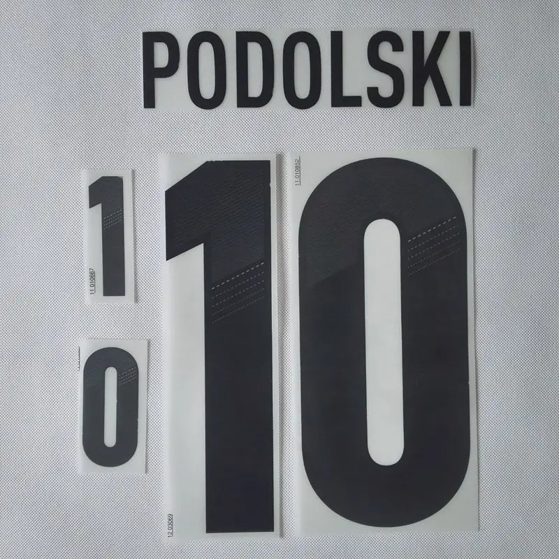 2012 Германия PODOLSKI#10 GOMEZ#23 MULLER#13 напечатаны nameset футбол штамповки патч значок - Цвет: Черный