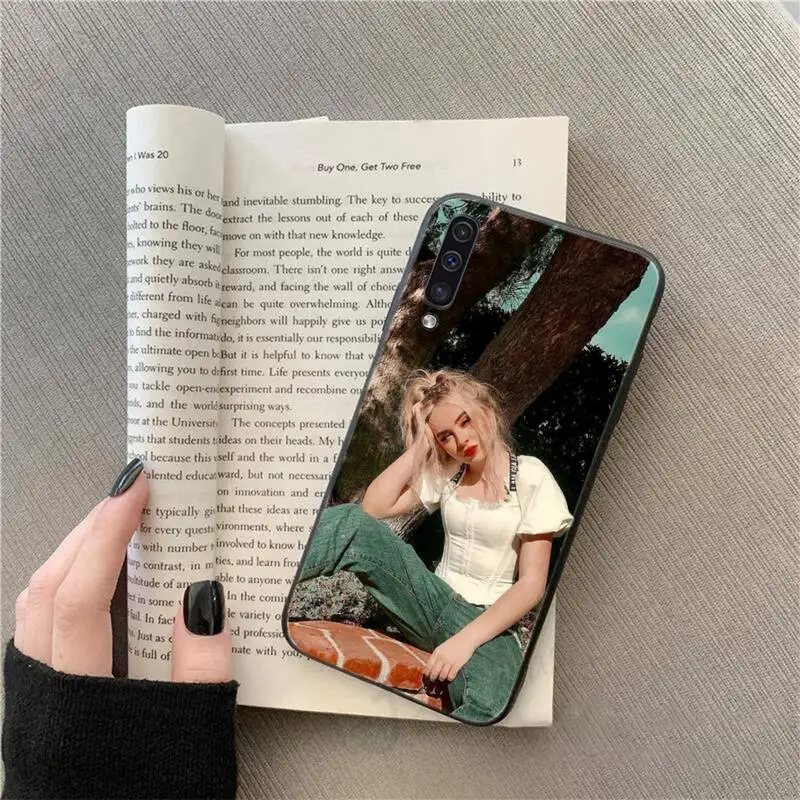 

famous Addison Rae Cute girl Phone Case For Samsung galaxy S 9 10 20 A 10 21 30 31 40 50 51 71 s note 20 j 4 2018 plus