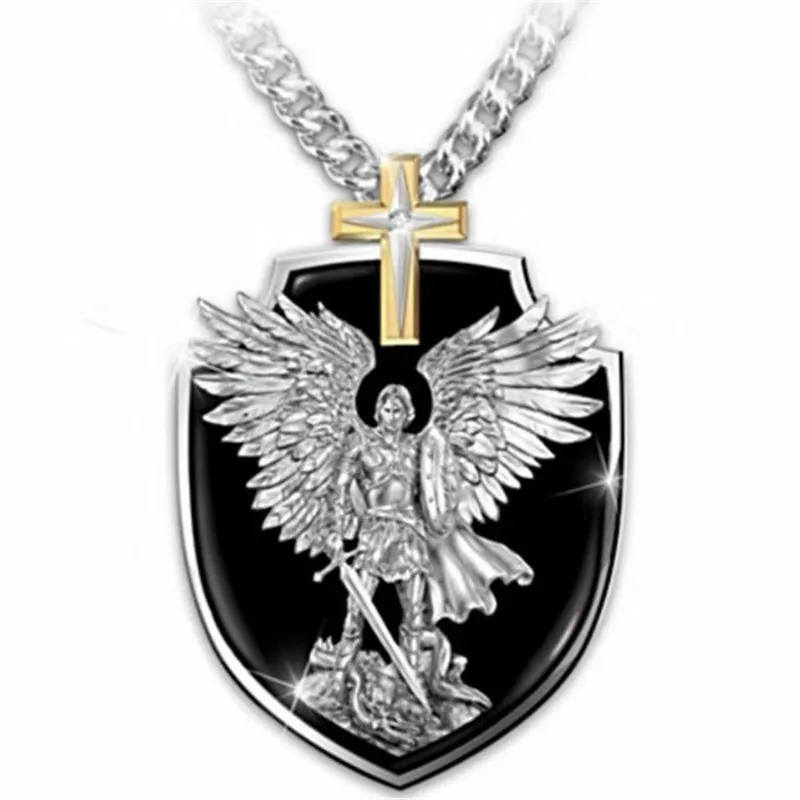 

2022 Chic Fashion Personality Cross Men's Brand Engraved Pendant Retro Knight Wing Shield Pendant Necklace Jewelry