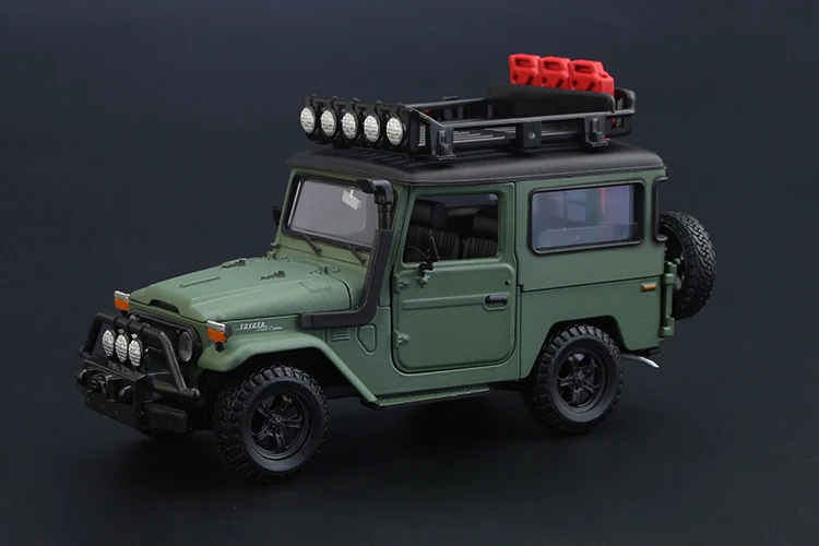 1/24 Масштаб Toyota FJ40 SUV литая модель автомобиля из сплава модель игрушки с открывающимися дверцами модель автомобиля для детей рождественские подарки игрушка