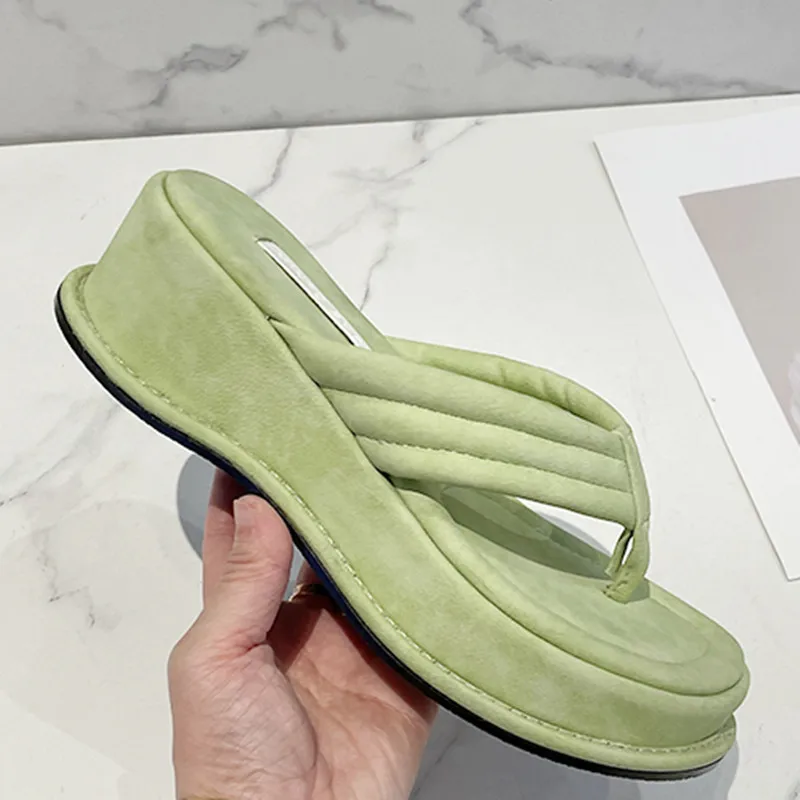 2021 Summer New Chunky Heel Beach Platform Slippers Ladies Hot Sale Slides Open Toe Soft Sole Designer Sandals Women Y2K Shoes
