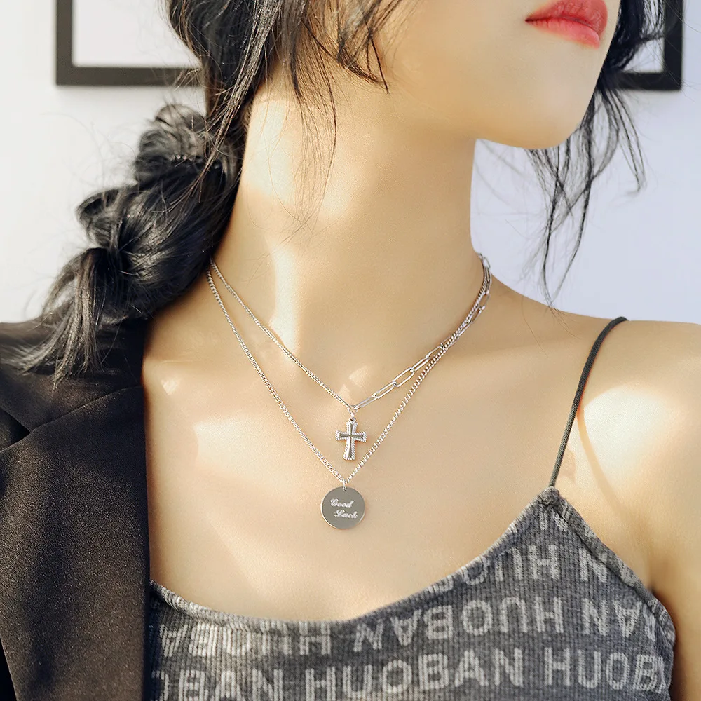 

CH-1492 Retro double-layer cross stacking chain accessories hip-hop European and American round brand titanium steel necklace