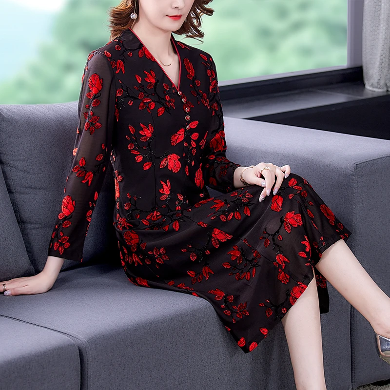 

2021 Spring Autumn Red Floral Mulberry Silk Dress Vintage Casual Embroidery Beach Midi Dress Women Elegant Slim Party Vestidos