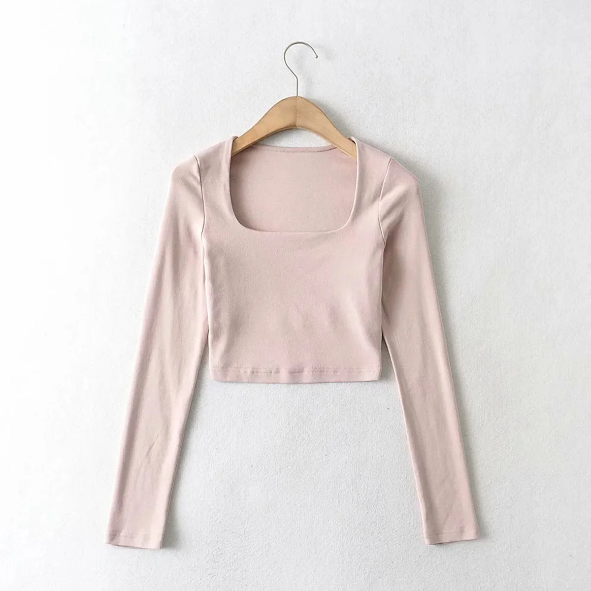 

Sexy Scoop Neck Polyester Long Sleeve Crop Length Tees DLSY642