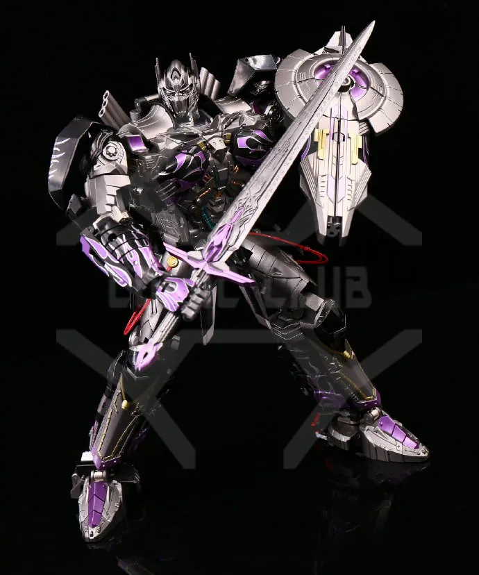 Comic Club уникальные игрушки UT трансформационный робот TF R-02P knight OP Challenger металлический светодиодный светильник