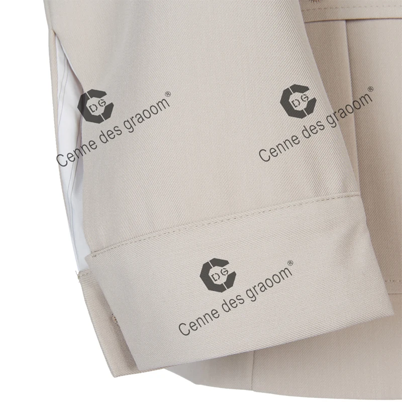 Бежевые мужские костюмы Cenne Des Graoom в стиле сафари индивидуальные блейзеры и брюки