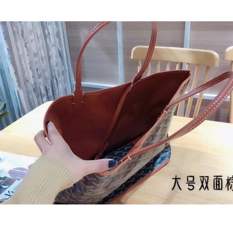 

Custom Y doodle material lap leather lightweight wear-resistant waterproof travel portable bag mother money bag shopping bag