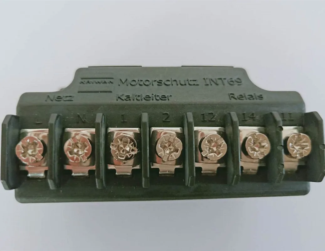 Немецкий оригинальный протектор двигателя INT69 52A120S10 Shanghai spot goods MCU - купить по