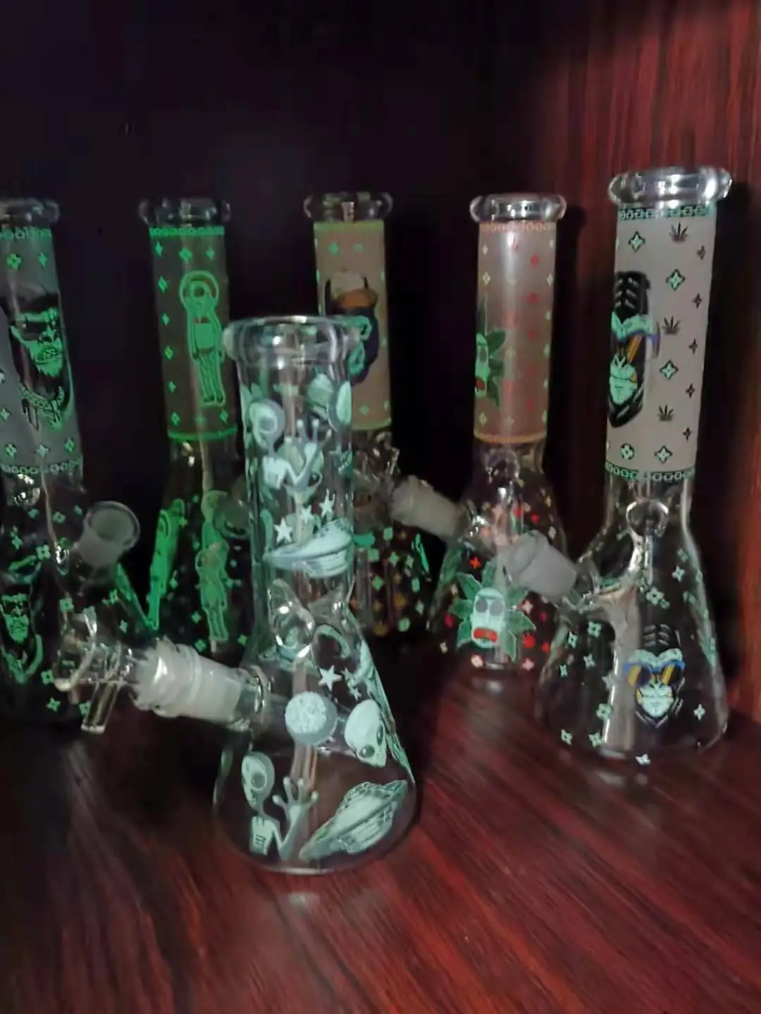 

Glow in the Dark Glass 10 inch Handmade Style Vase Glass Vase Creative Desktop Terrarium Home Wedding