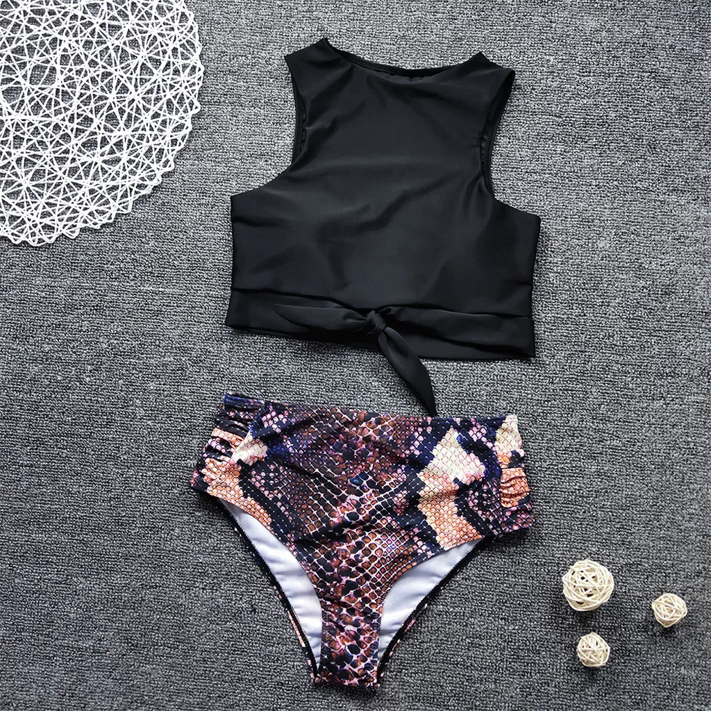 Комплект микро бикини с высокой талией со змеиным принтом и однотонный топ