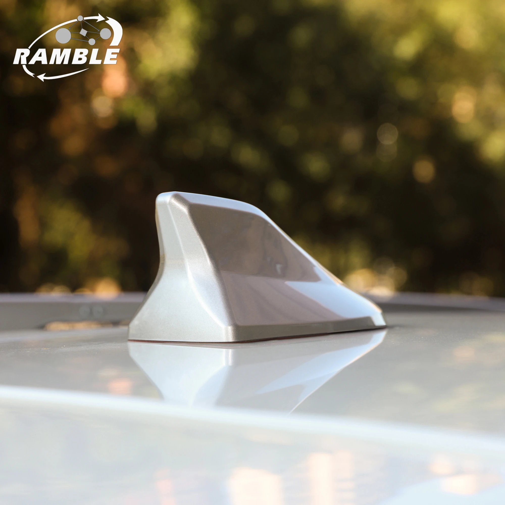 

Ramble AM FM Усилитель сигнала автомобиля радио антенна "Акулий Плавник" украшение на крышу автомобиля Авто боковой Замена для Fiat Tipo