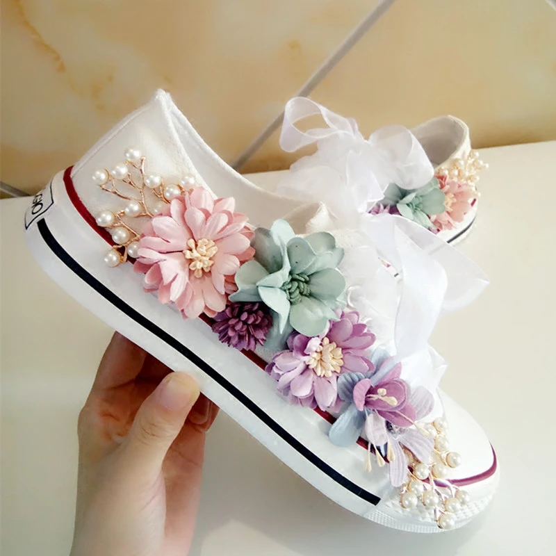 

2021 Korean Fantasy Seven-Color DIY Flowers Vulcanized Shoes Pearl Hand-Made Designer Women's Rhinestone Platform Canvas Shoes