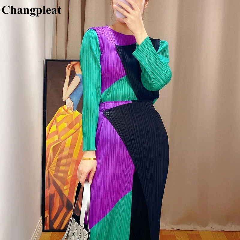 Changpleat Autumn New Miyak Pleated woman tshirts Tops Fashion color-blocking long-sleeved round neck buckle Female T-shirt Tide