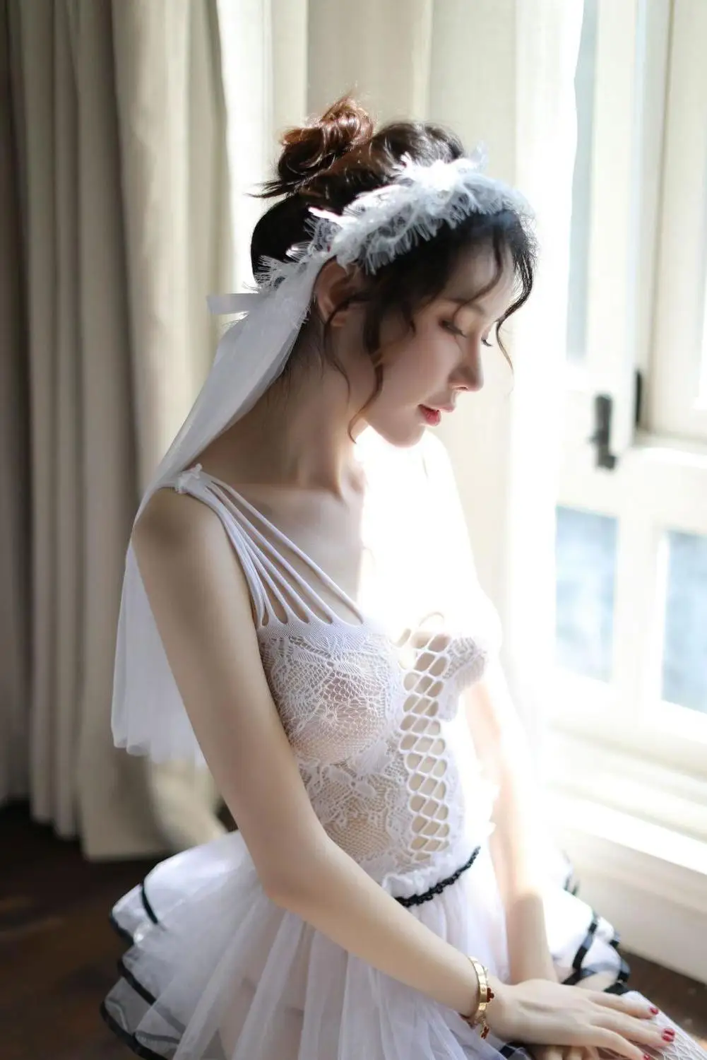 

Sexy Sexy Lingerie Transparent Lace Bridal Dress Wedding Nightdress Uniform Temptation Cosplay