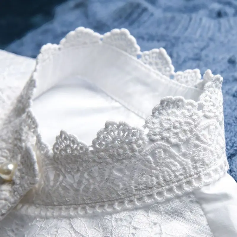 

Female Romantic Sweet Doll Floral Lace Fake Collar Scalloped Ruffles Stand Faux Pearl Button Detachable Half-Shirt