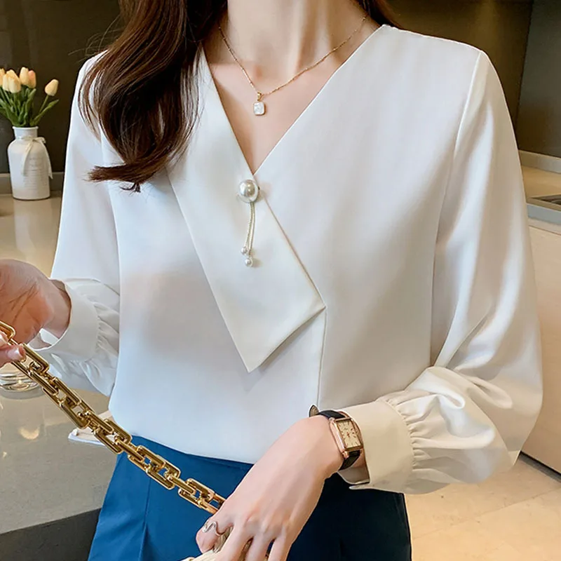 Женская шифоновая рубашка белая или фиолетовая атласная во французском стиле с