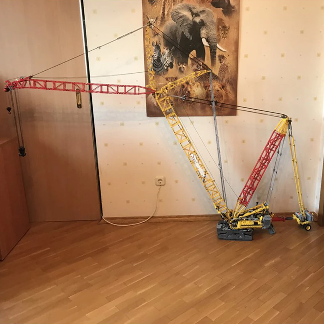 

3645Pcs MOC RC Caterpillar Crane LR 11000 Machine Model DIY Assembly Building Blocks STEM Toy Gift - Dynamic Version