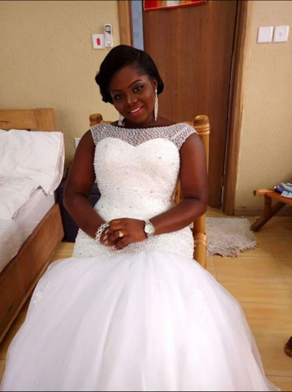 

Strapless Sweetheart Ruched Mermaid Wedding Dress Beade Tulle Tiered Custom Made Bridal Gown Dresses