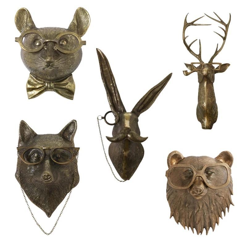 

Smoking Pipe Bronzed Aluminum Staute Animal with Glasses Hanging Wall Demon Rabbit Bear Louie Mouse Frankie Stag Home Decoration