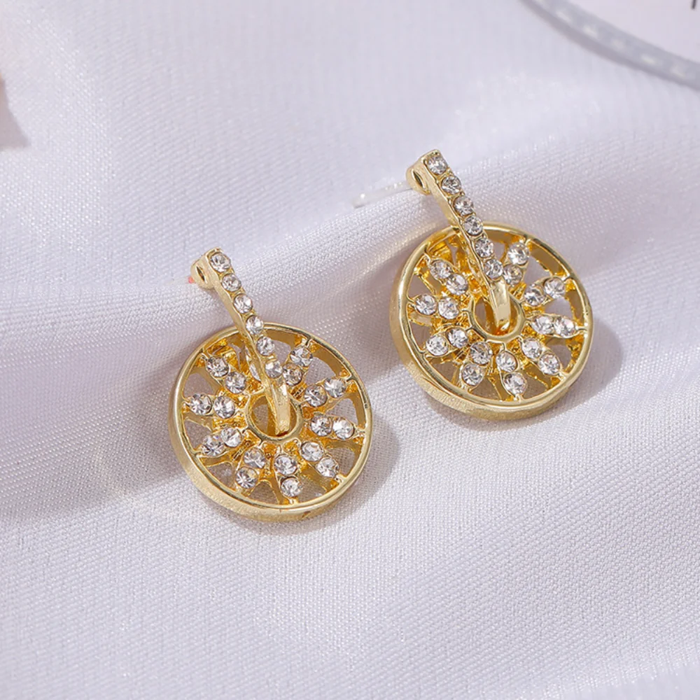 

New Fashion Gold Color Crystal Rhinestone Geometric Round Stud Earrings for Women Beautiful Rotatable Party Jewelry