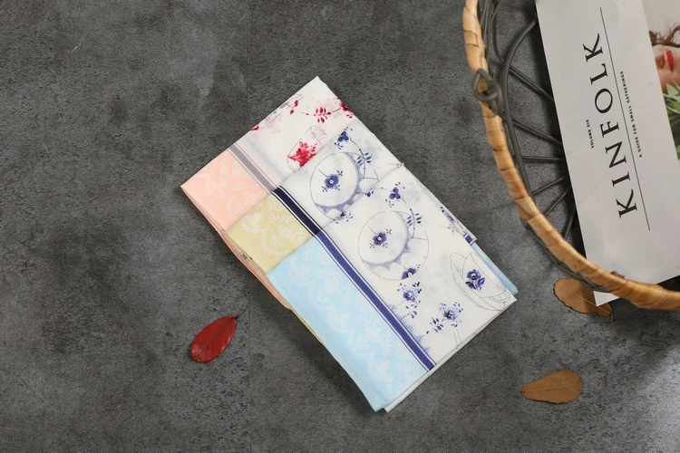 Handkerchiefs Women Kawaii Simple Classic Pocket Square Floral Printed Elegant Vintage Leisure Fashion Womens Chic New Females