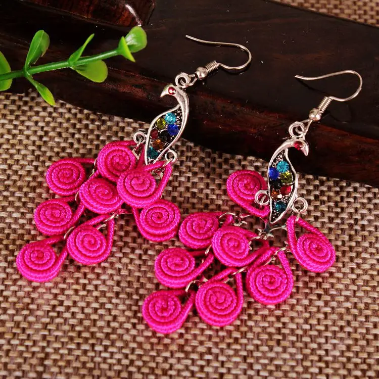 

Bohemia Vintage Style Teardrop Peacock Dangle Earrings Crystal Rhinestone Metal Tassel Animal Women Fashion Jewelry Accessory