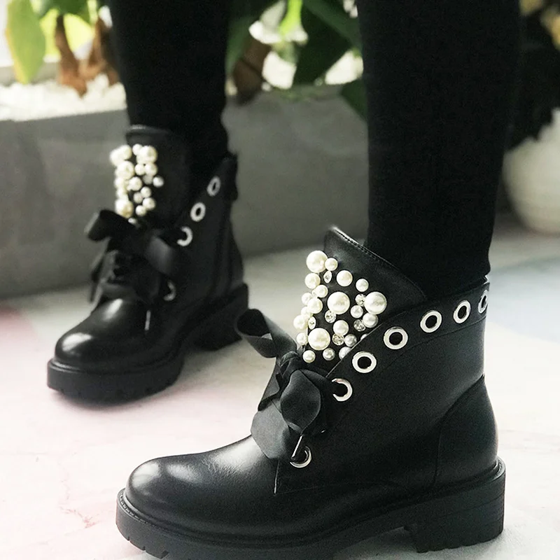 

Fashion Ladies Short Boots 2021 Ladies Leather Ankle Boots Autumn Festival Thick-soled Motorcycle Shoes Punk Winter Pearl Rivets