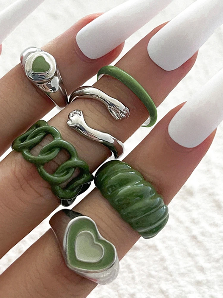 

Six pieces/set of personalized retro green spray paint dripping oil love hug ring NS style love ring fashion ladies jewelry