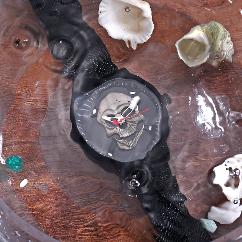 

2021 WWOOR Brand Black Mesh Belt Mens Watch Fashion Sport Cool Skull Male Quartz Watches Waterproof Wristwatch Relogio Masculino
